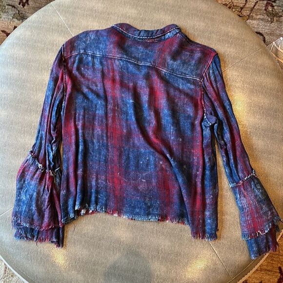 VINTAGE HAVANA blue and red plaid cropped button down w/fringe bell sleeves. - Picture 6 of 9
